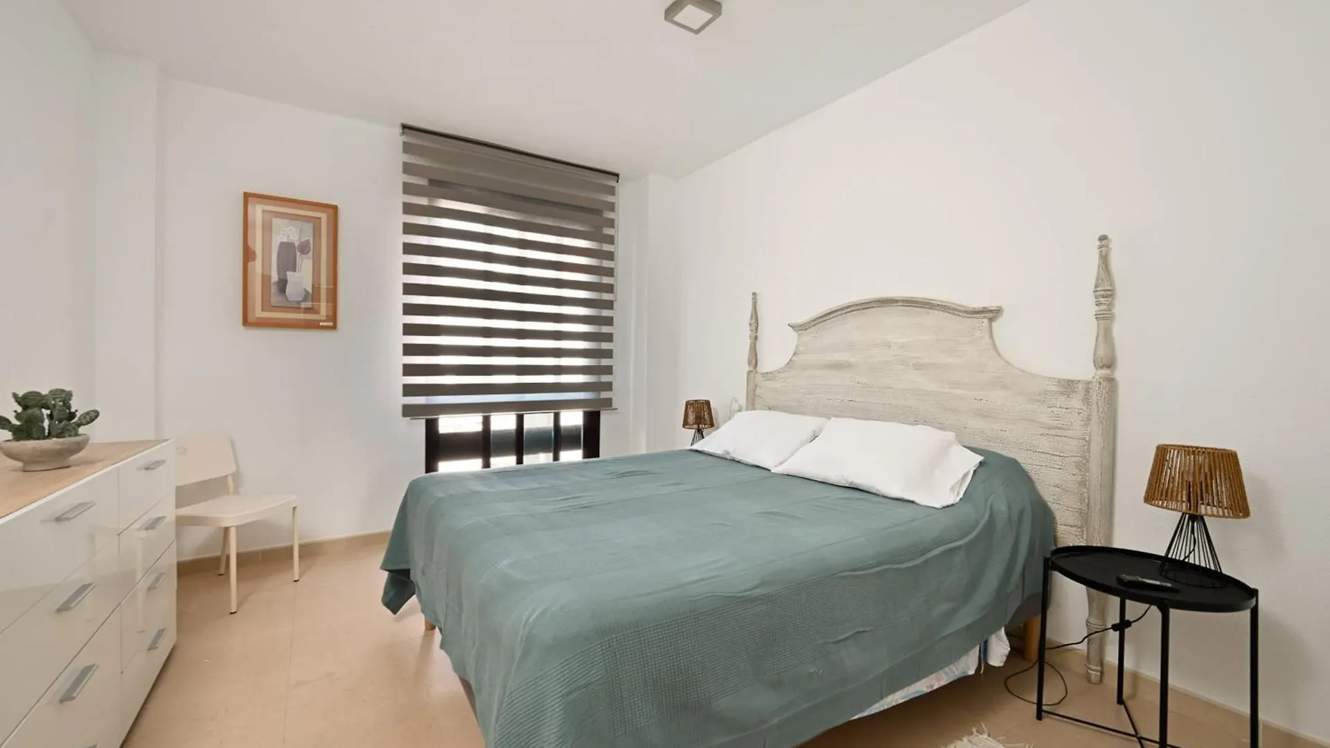 Charming 1-Bedroom Apartment Walk To Puerto Banus! Marbella 0*,  España